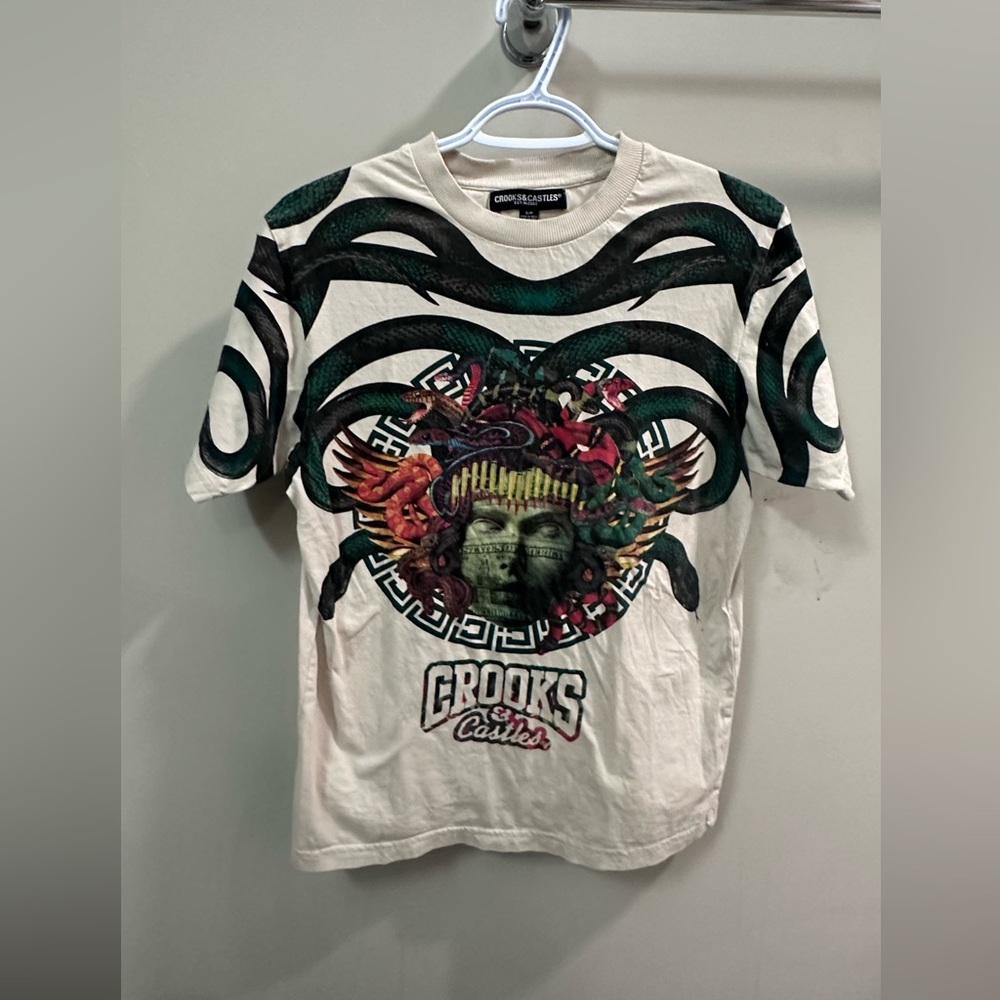 Rare Crooks & Castles tshirt